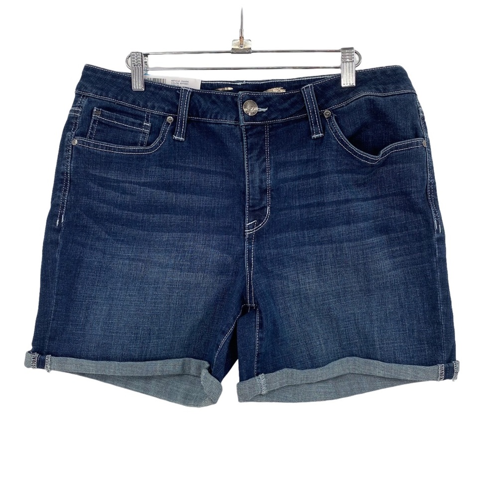 Seven7 Weekend Short Rolled Cuff NWT 12